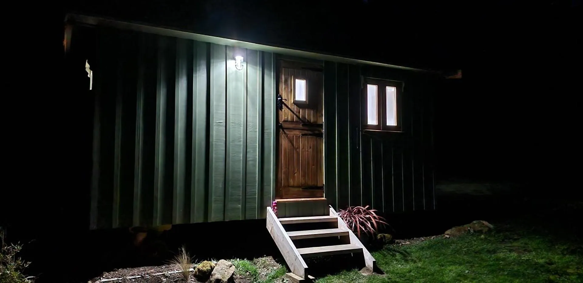 Wainstones Shepherd'S Hut Chop Gate 0*,