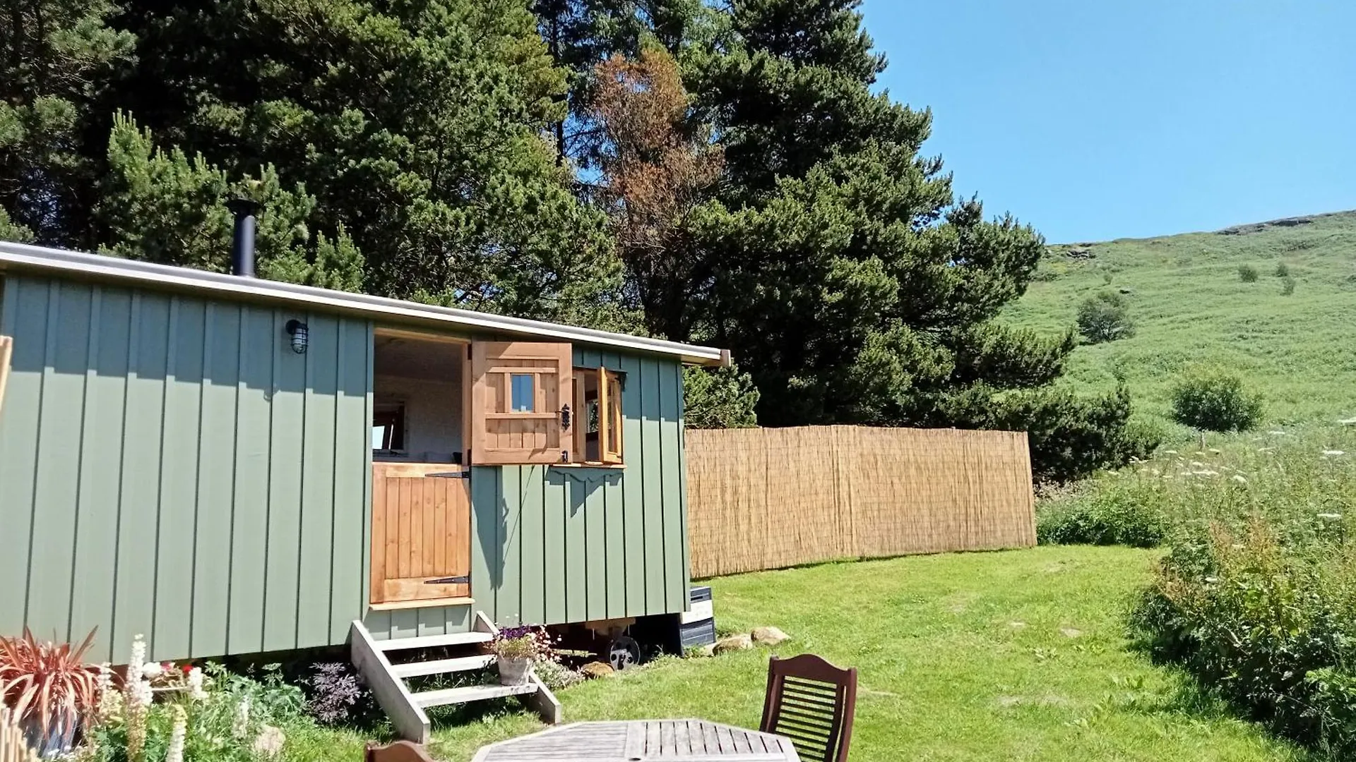 Wainstones Shepherd'S Hut Chop Gate United Kingdom